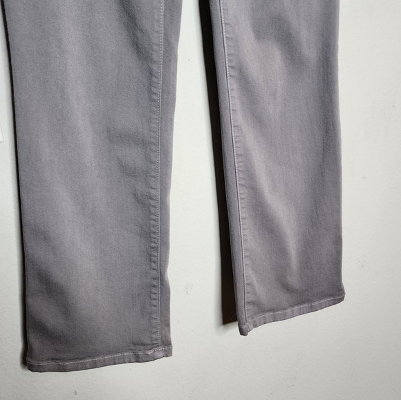NYDJ super soft Marilyn Straight grey jeans. - Picture 11 of 15